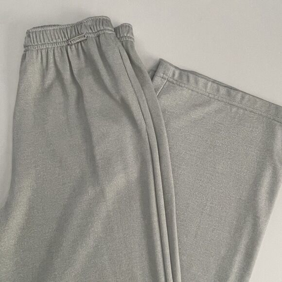 St. John Sport by Marie Gray Pants Size P /US 2 Pale Gray Metalic Sheen Pockets - Picture 4 of 16